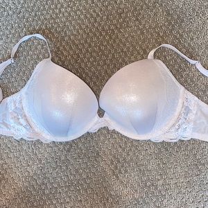 Victoria’s Secret push-up bra